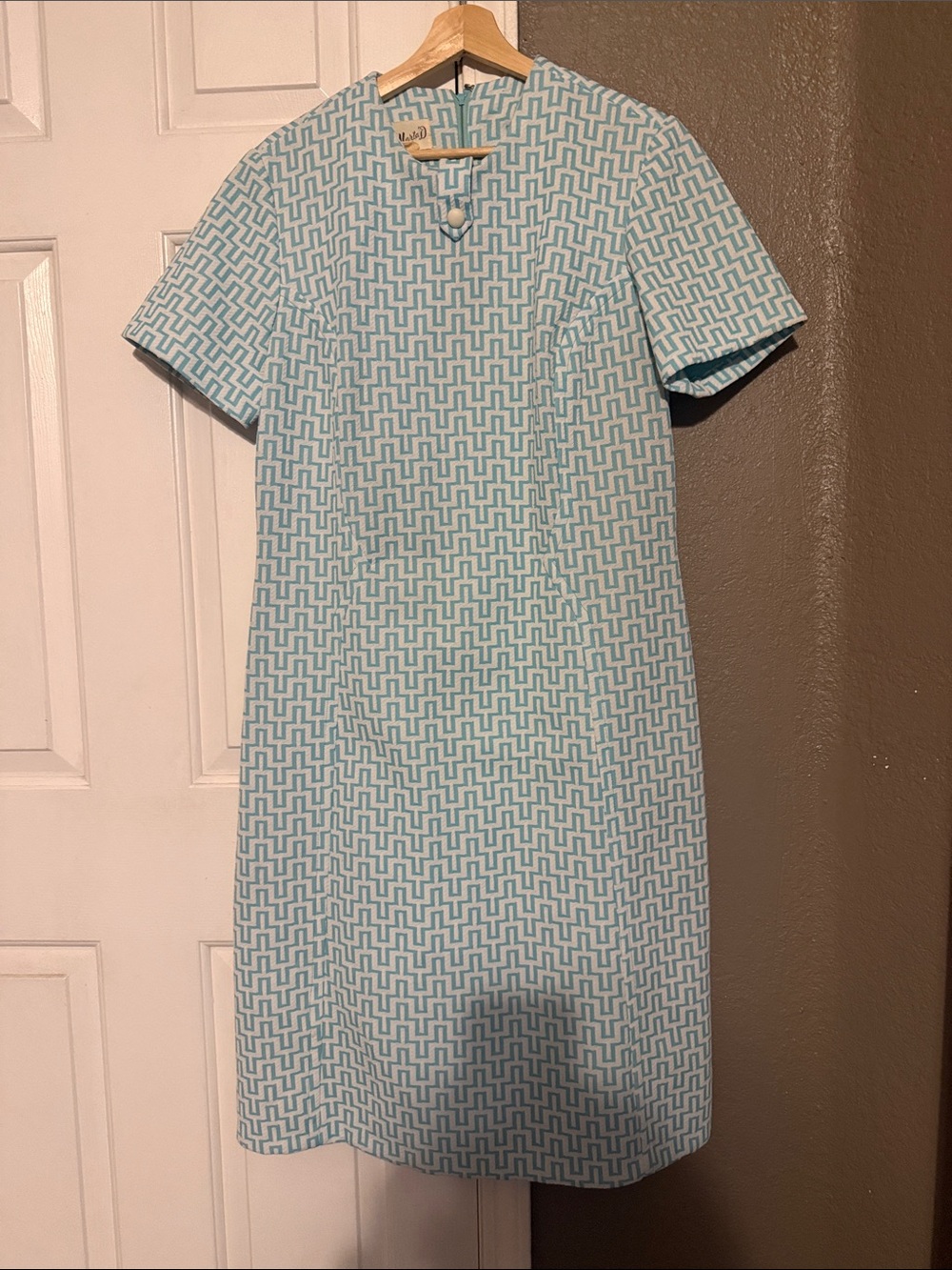 Marta D- vintage Light Blue Geometric Short Sleeve Shift Dress